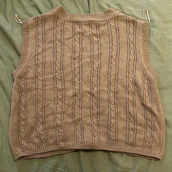 Brown sweater button-up vest - Picture 4 of 4